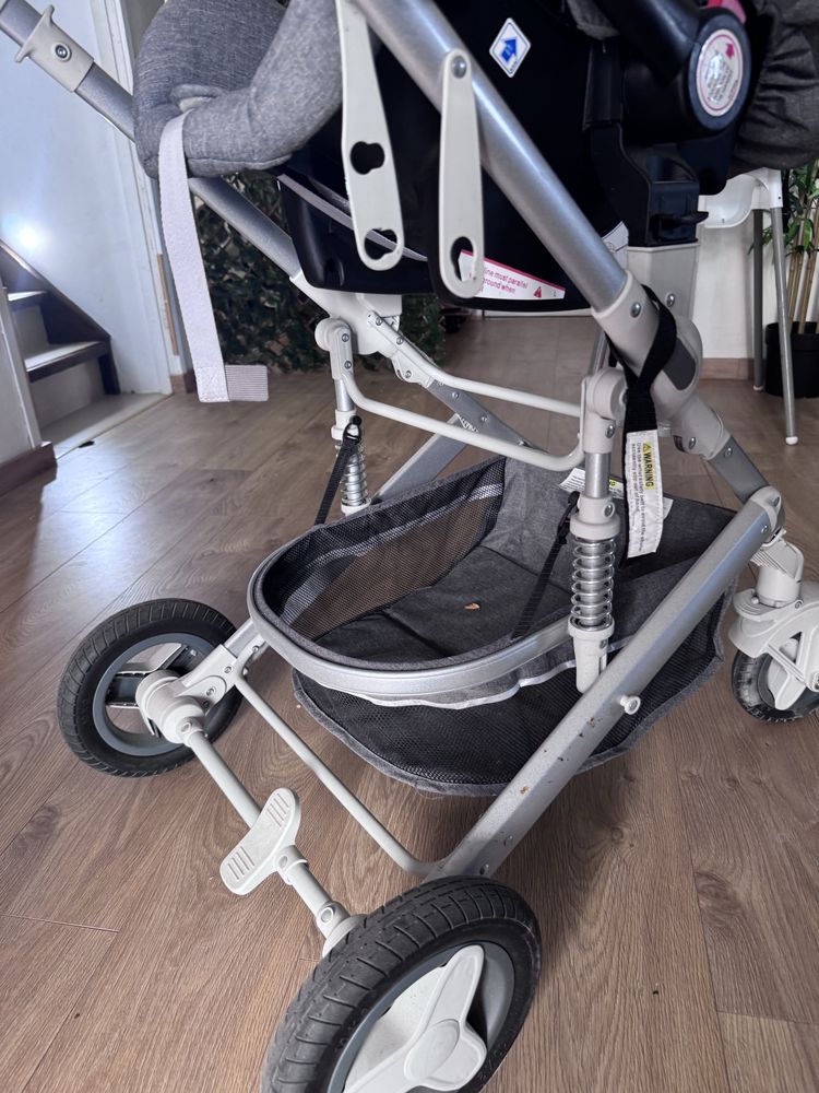 Vendo carrinho + alcofa como novo
