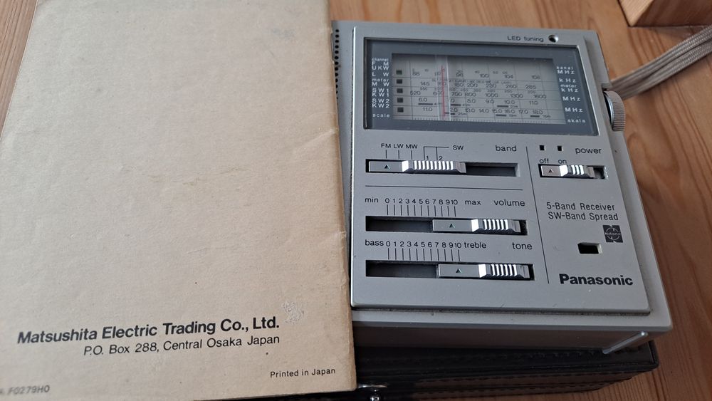 Panasonic RF-788L radio