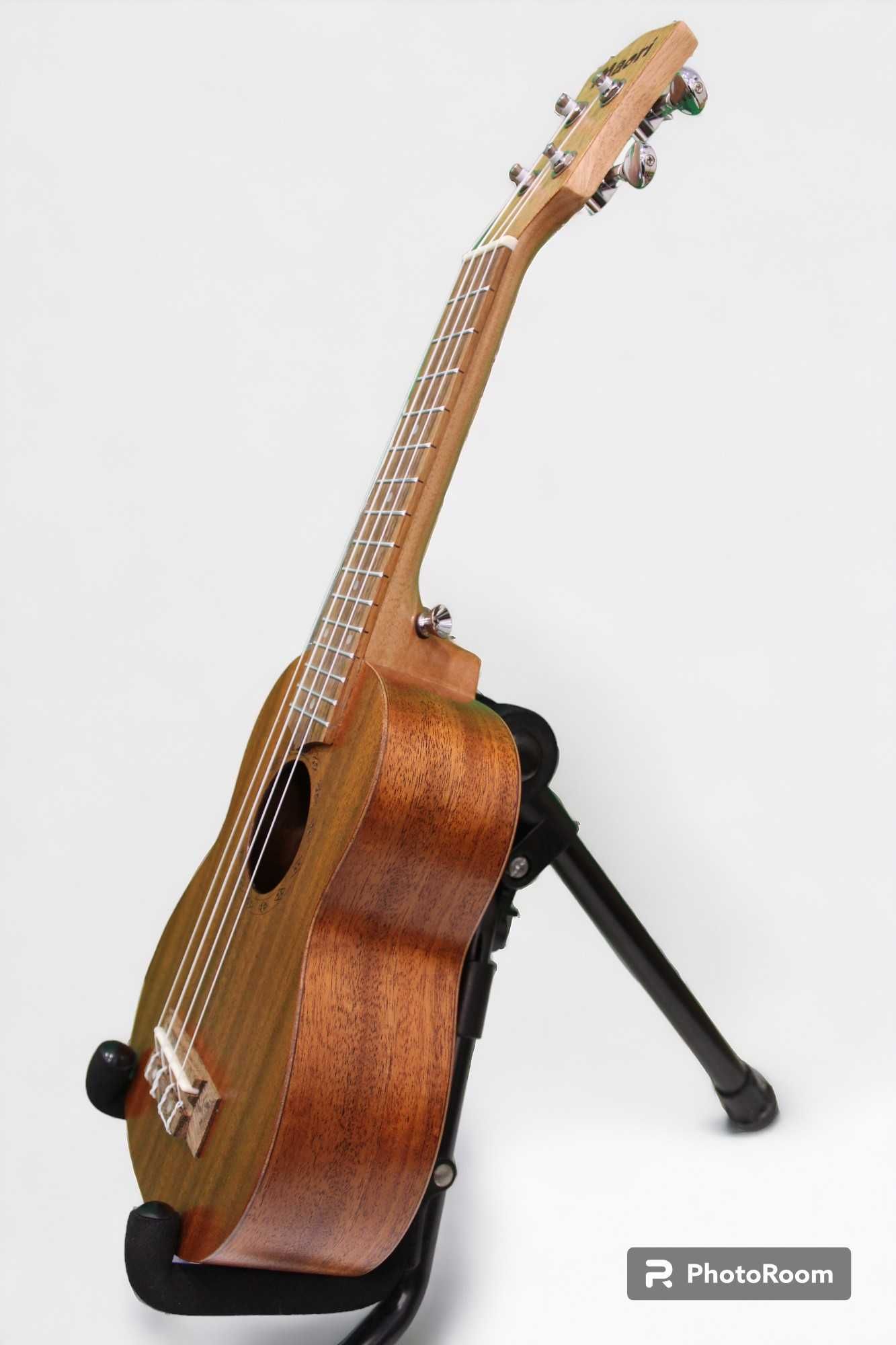 Ukulele "Maori" Soprano | Sapele | Pack| (Novo)