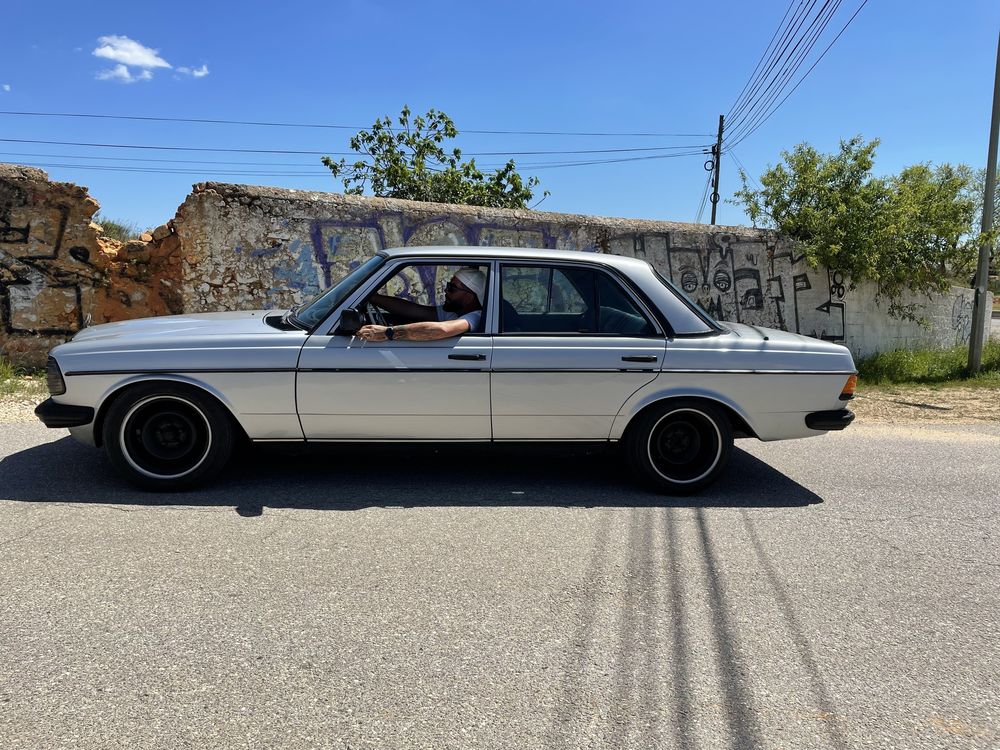 Mercedes W123 300D