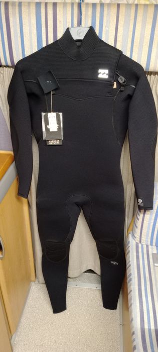 Fato surf Billabong 5/4/3 Novo a estrear