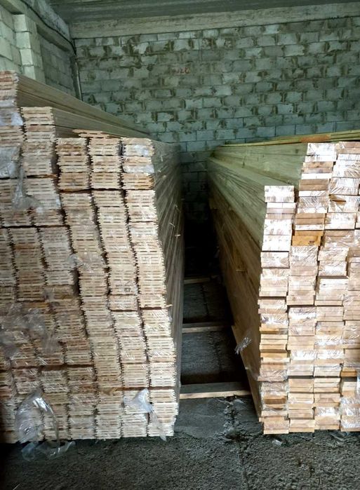 Сосна суха 1 сорту для підлог та стін