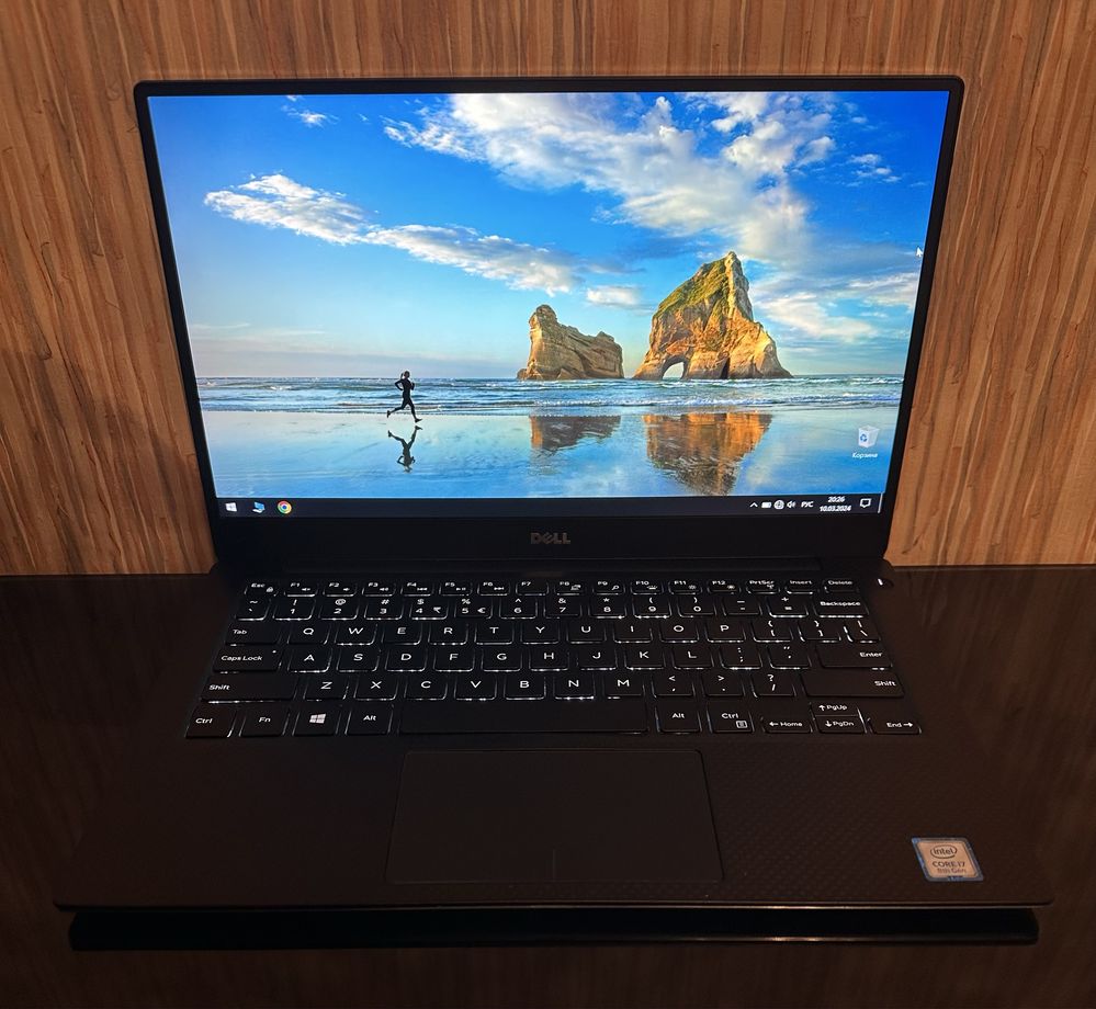 Ноутбук компьютер Dell XPS 13 9360 I7-8550U RAM 16GB SSD 512 GB АКБ 10