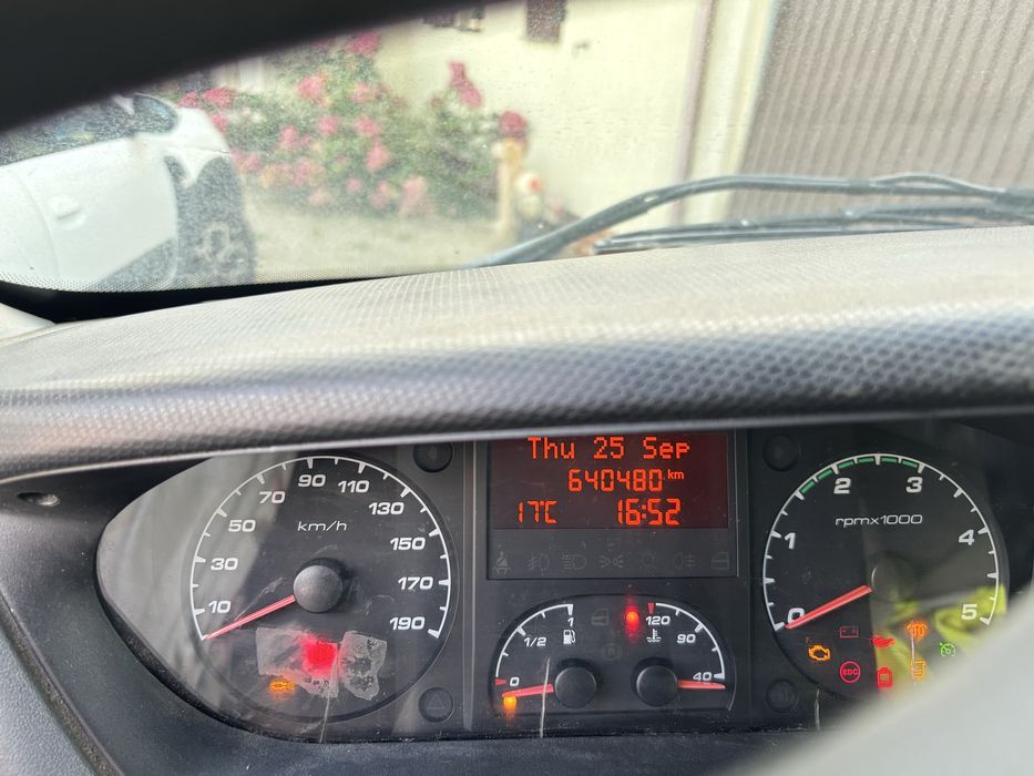 Iveco Daily 35C13 dostawczy kontener winda, 2.3 Disel, 2013