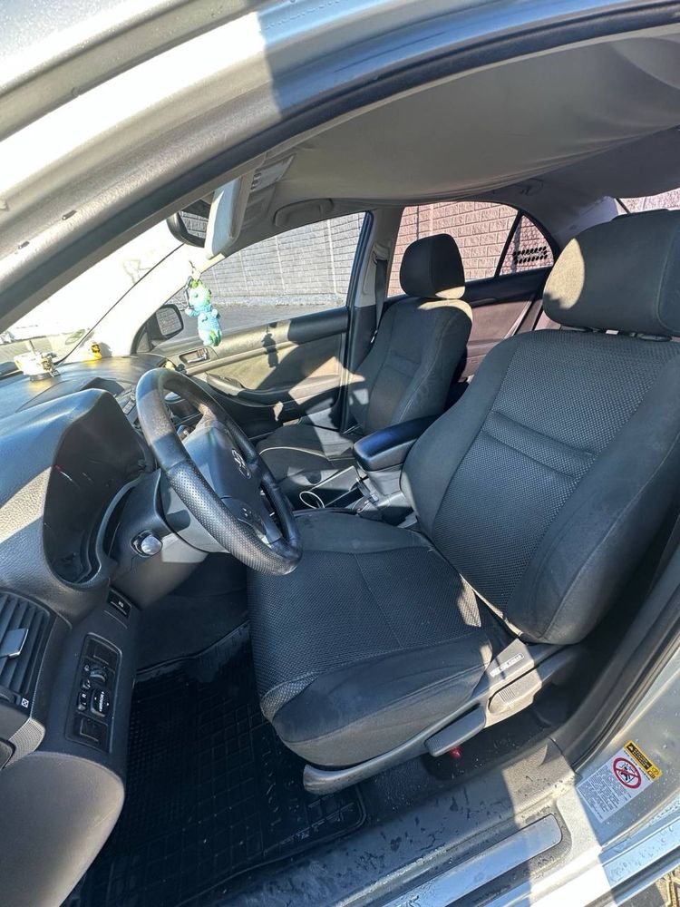 Toyota avensis t25