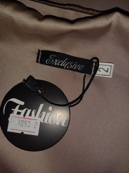 Жіноча сукня вечірня