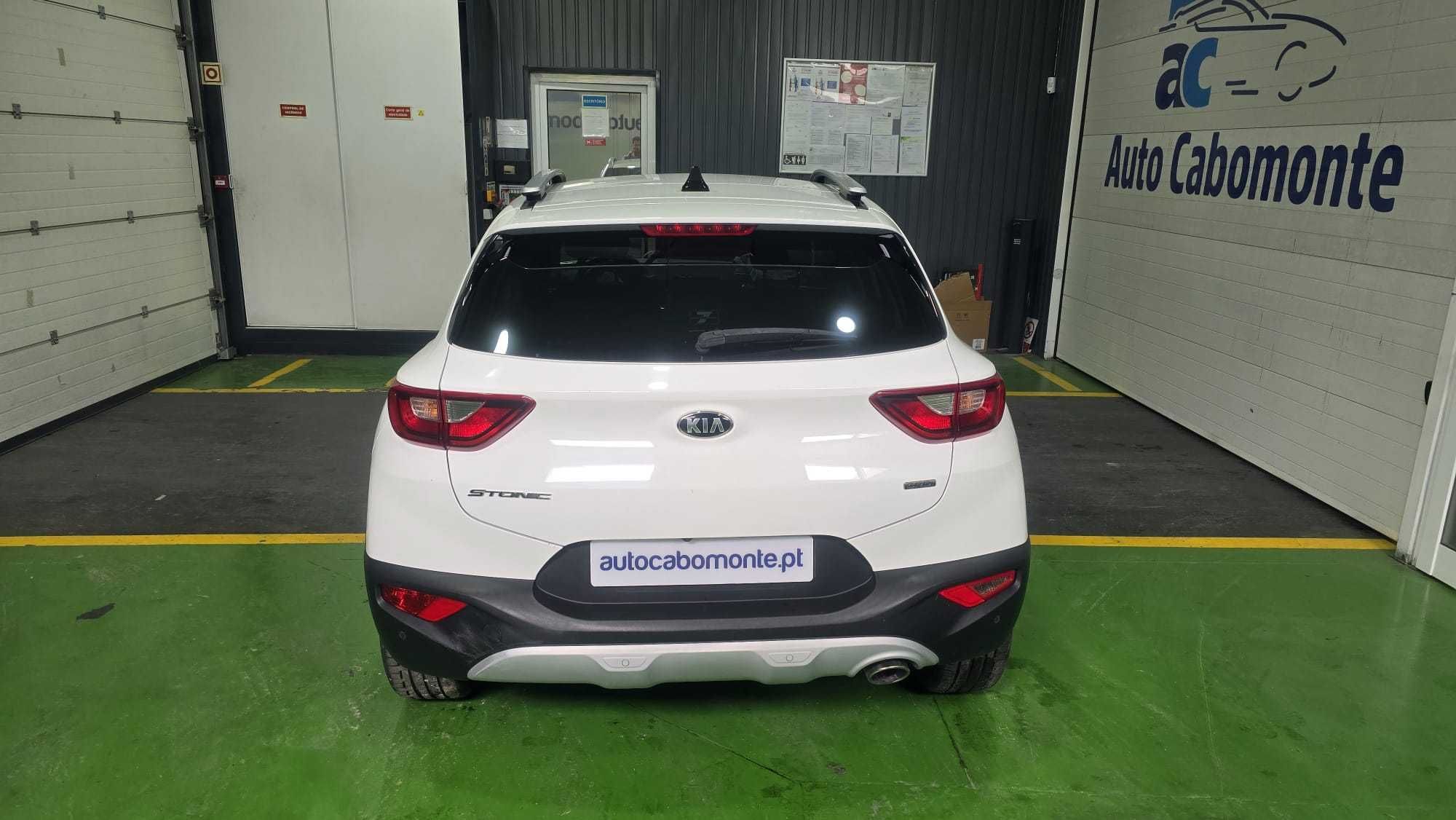 Kia Stonic 1.6 CRDI - Salvado
