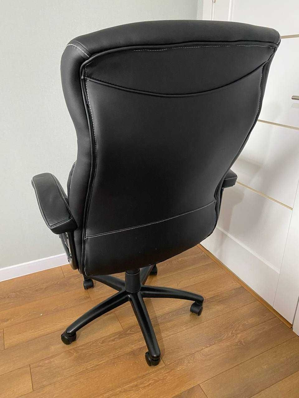 Крісло офісне TAMDRUP Memory foam чорний JYSK