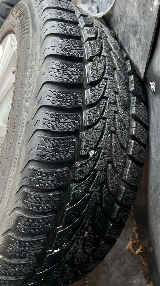 Felgi Audi z oponami zimowymi 205/55/16  5 x 112