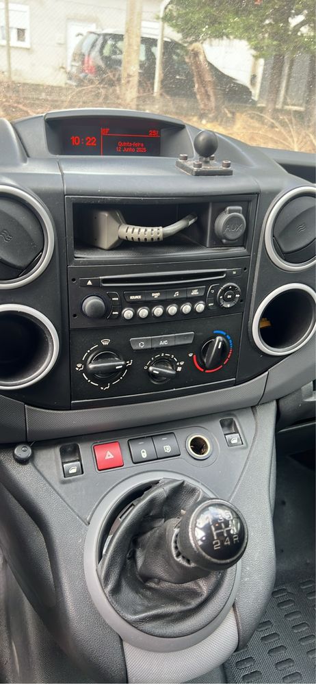 Citroen Berlingo 2017 com apena 132 mil kms