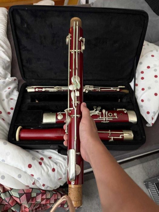 Vendo FAGOTE com chave + mochila + suporte como novo