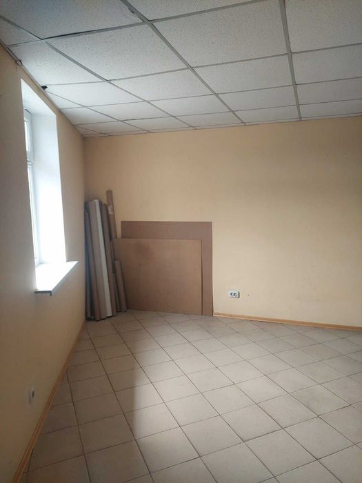 (5)   Здам в оренду офісне приміщення на Замості 6470