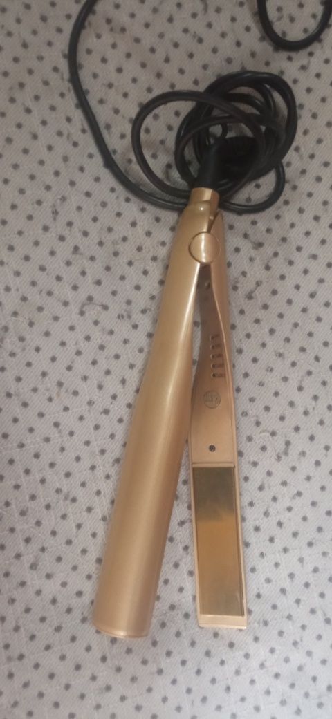 Modelador de cabelos