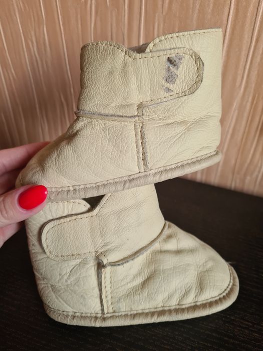 Дитячі бежеві кімнатні угги капці натуральної шкіри 11.5 см розмір