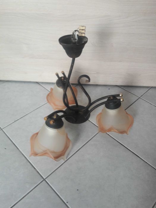 Żyrandol , lampa 3 klosze żarówki e27