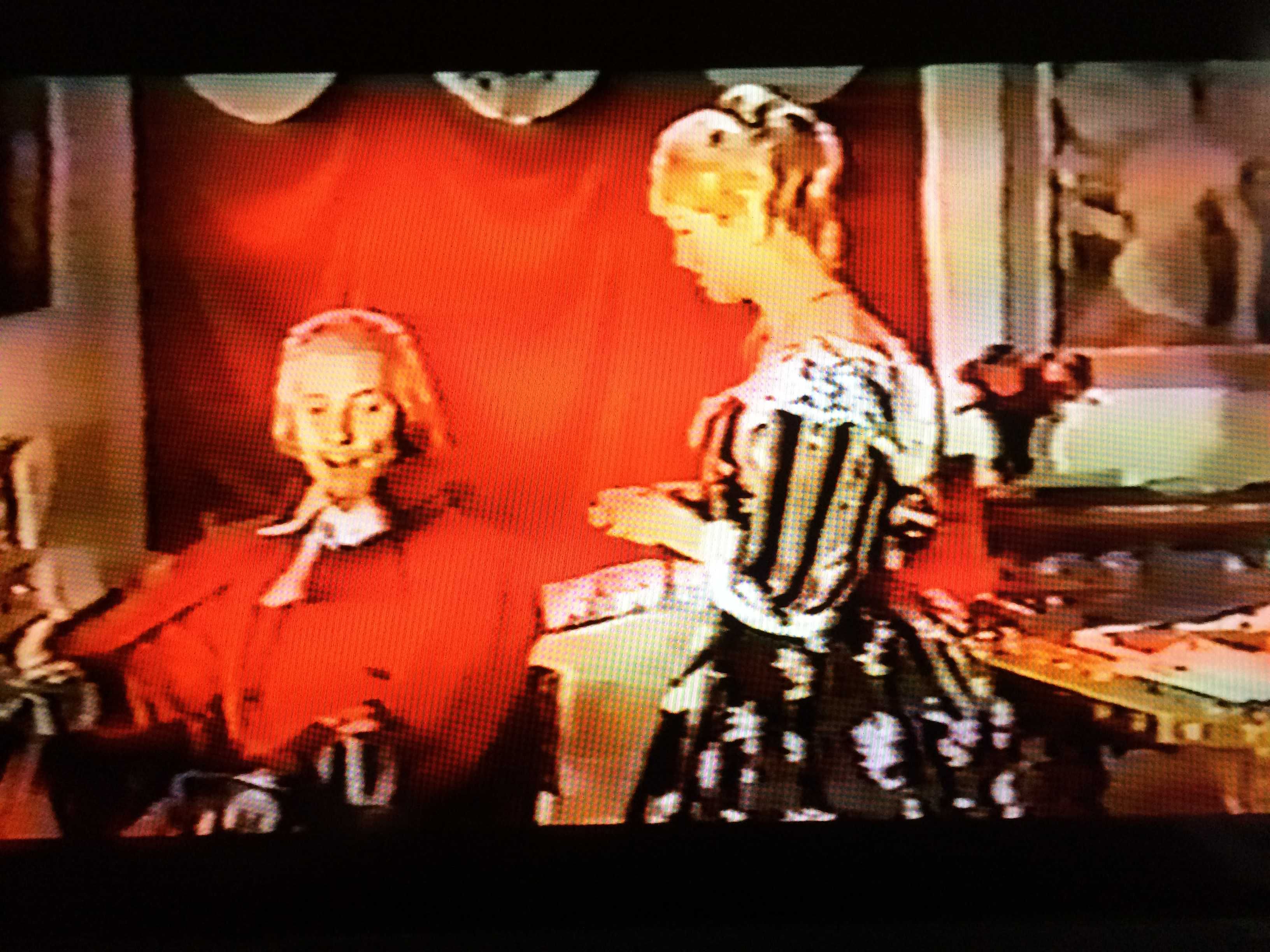 Видеокассета с фильмом "Три мушкетера / Les trois mousquetaires (1961)
