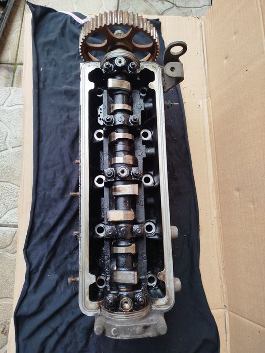 Головка блока цилідрів Skoda Octavia Tour 1.6 8 V 032103373k