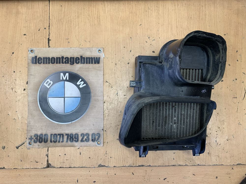 Масляний радіатор додатковий BMW X5 E70 4.8 n62b48 БМВ Е70 лівий