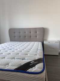 Vendo cama 140x190 + colchão + mesa de cabeceira