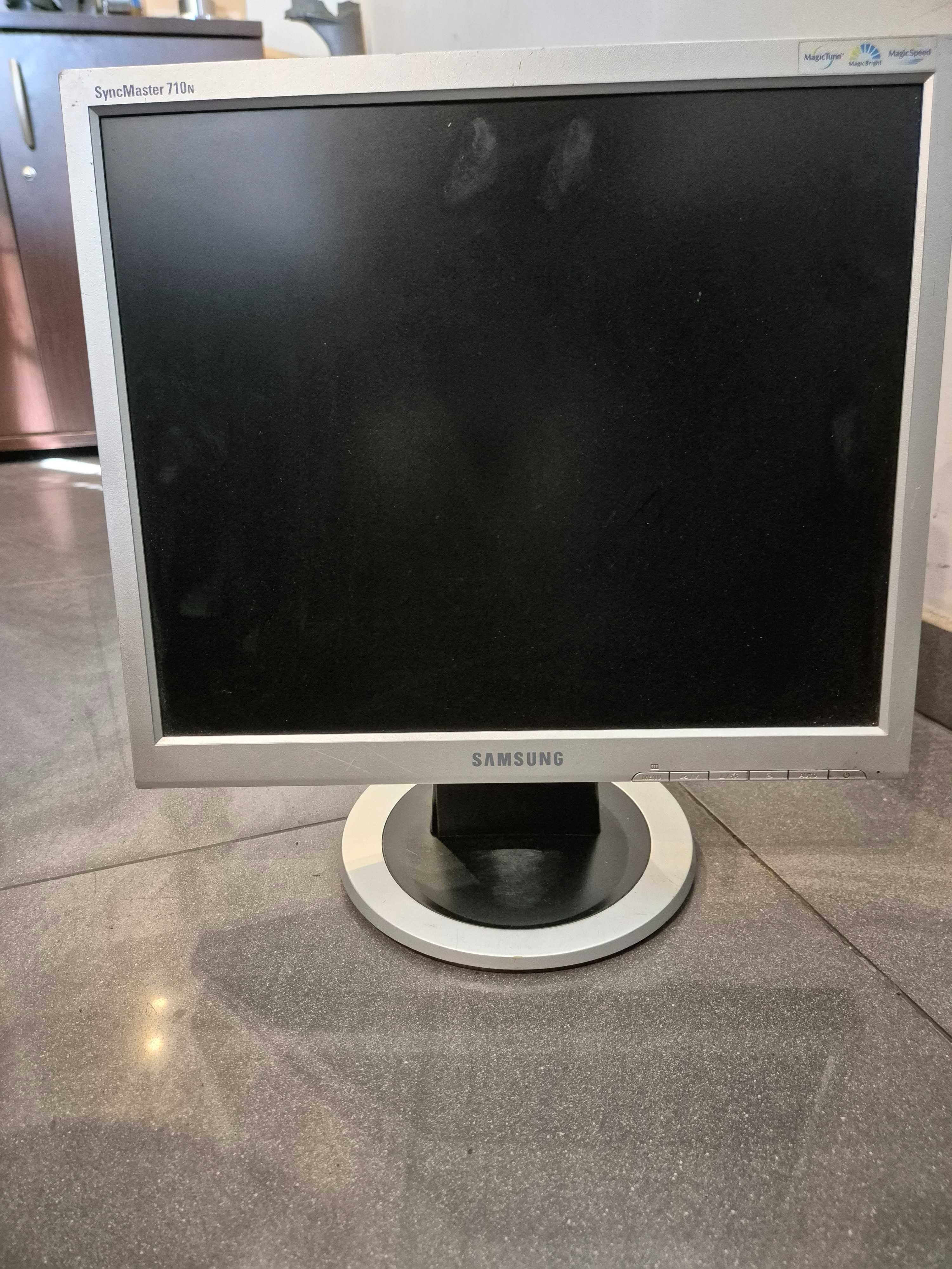 Samsung 710N  MONITOR
