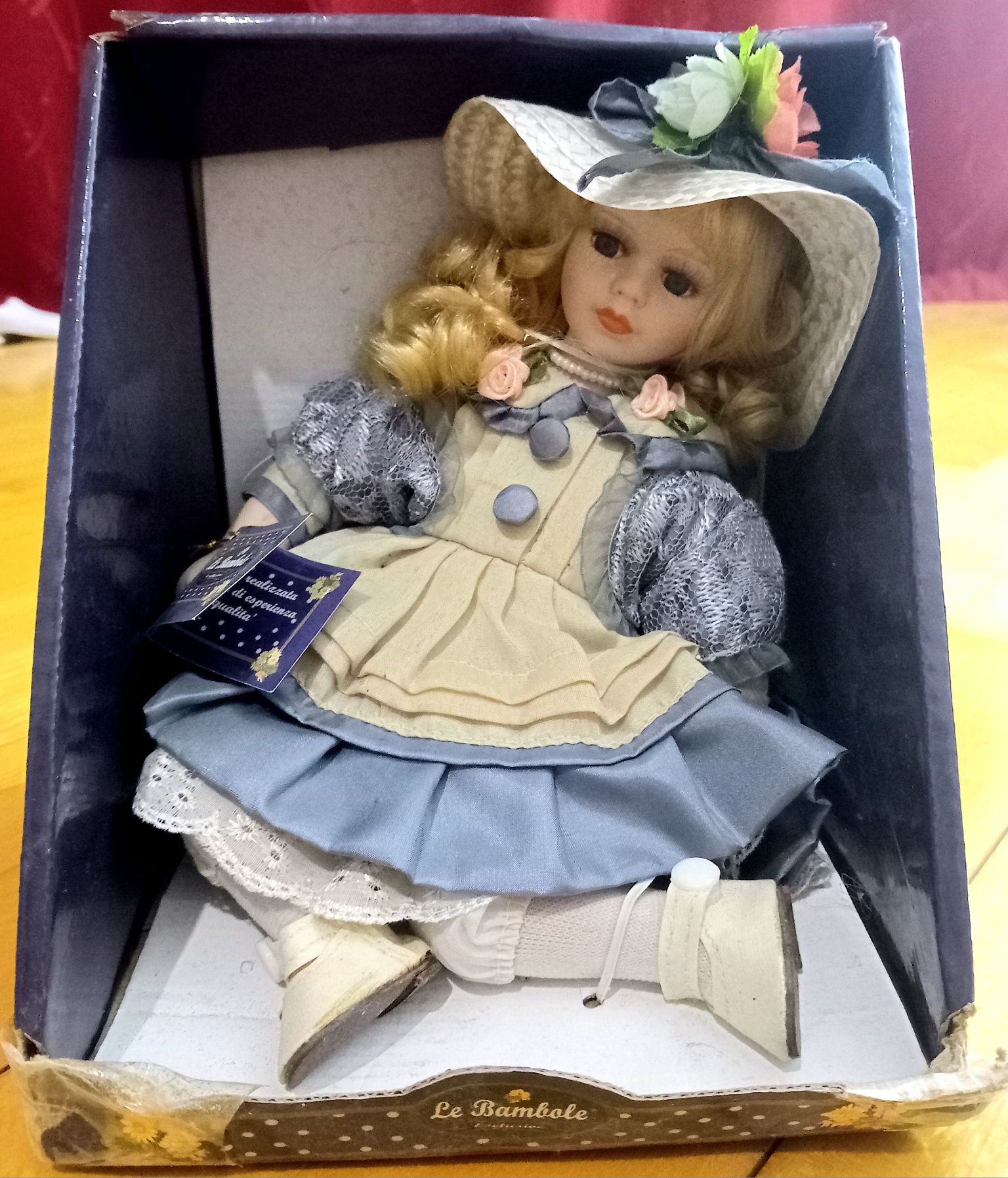 Порцелянова лялька La Bambole