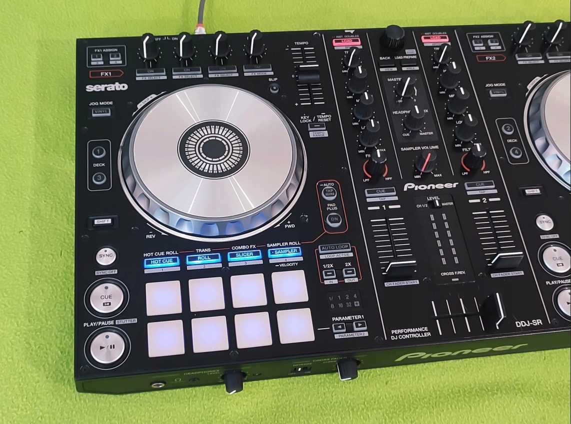 Kontroler Pioneer DDJ-SR + Case Magma
