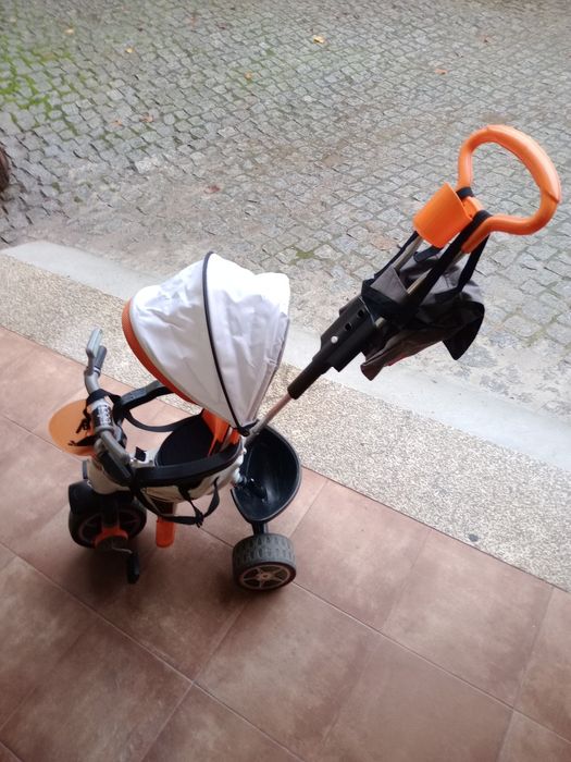 Triciclo para crianças