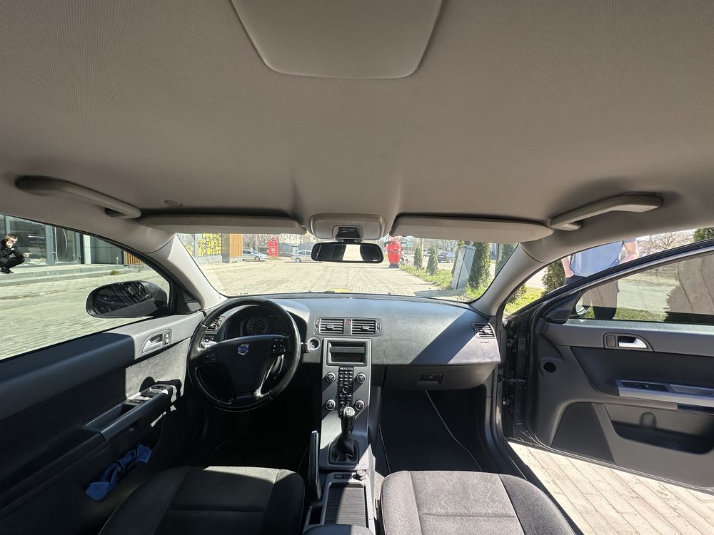 Продам Volvo V50 2012 1.6d D2