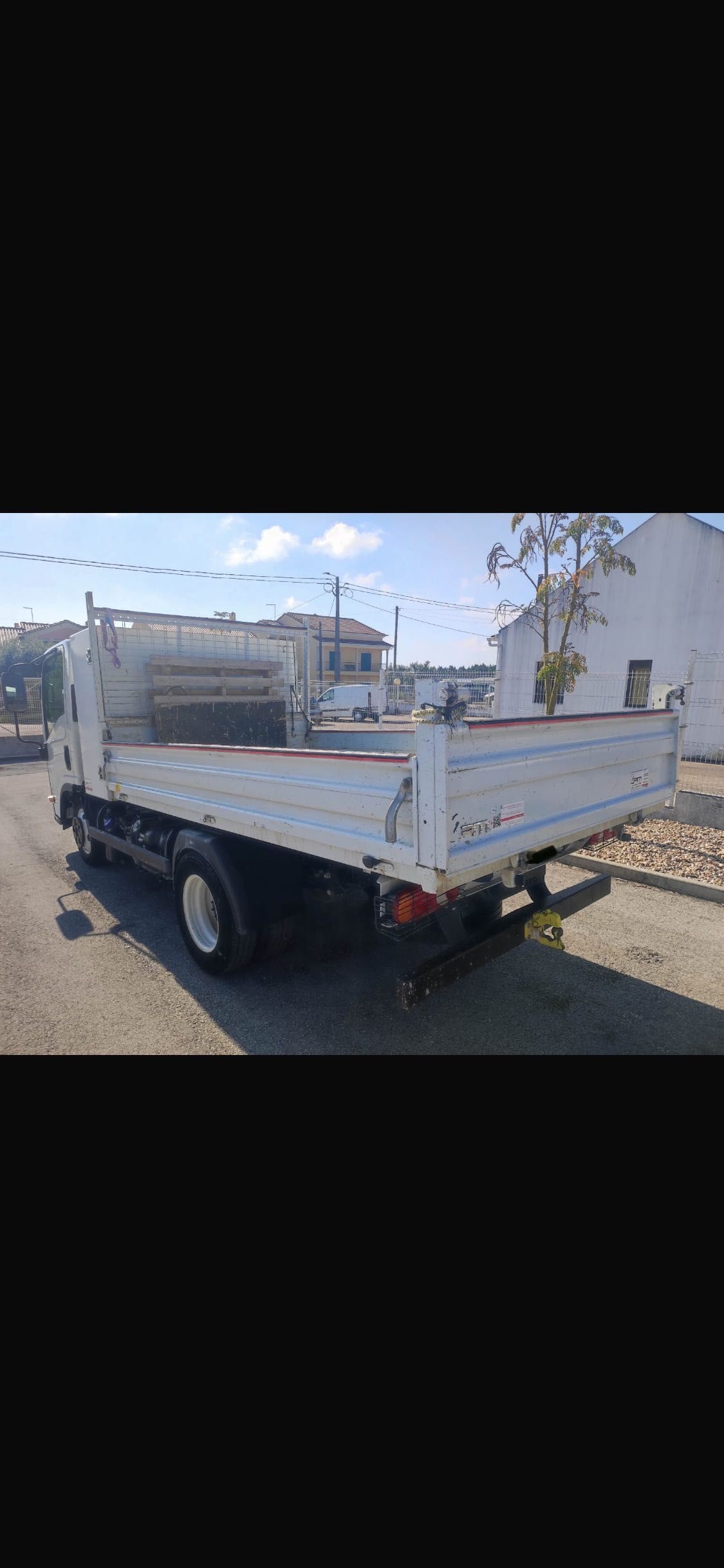 Isuzu ligeira 3.0 caixa basculante excelente estado