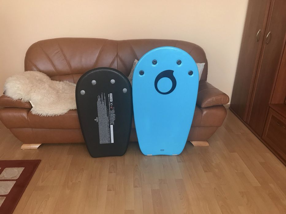 2 deski do nauki pływania dla dzieci.