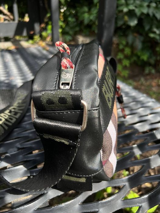 Сумка кросс боді - Burberry