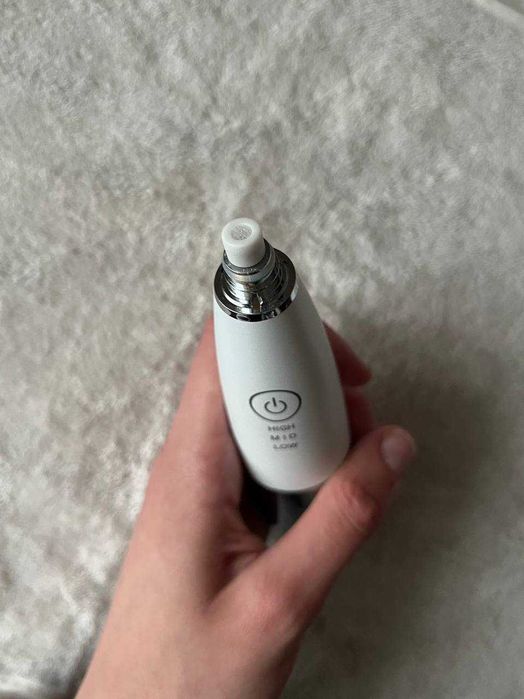 Вакуумний пристрій для очищення обличчя InFace MS7000