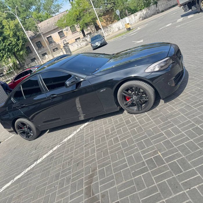 Продам BMW 528i f10
