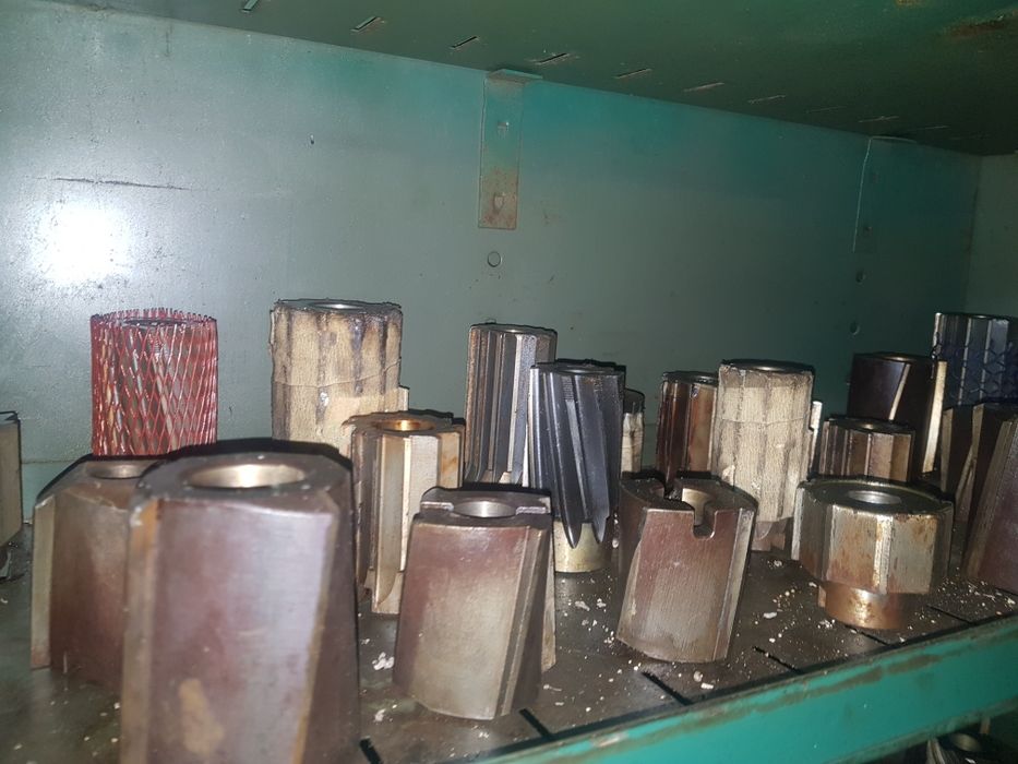 Ferramentas buchas pinças mesas visore metalomecanica