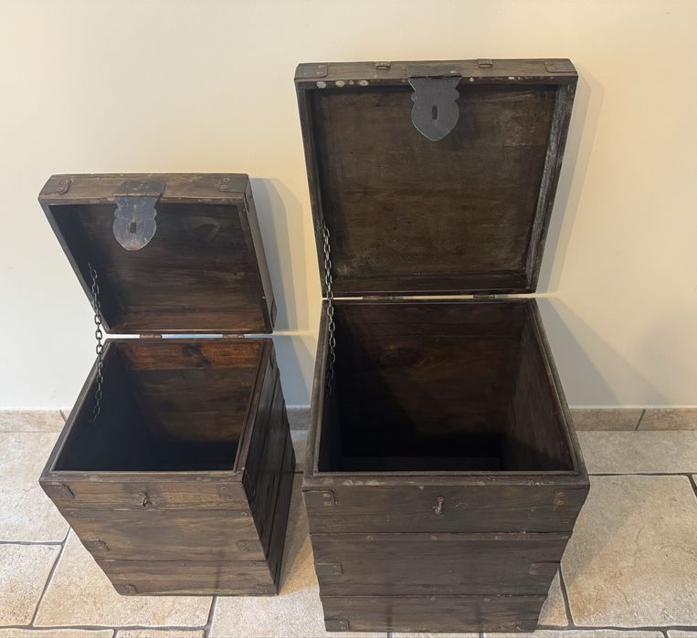 Conjunto de 2 baús em madeira maciça,l (decoração rustica ou vintage)