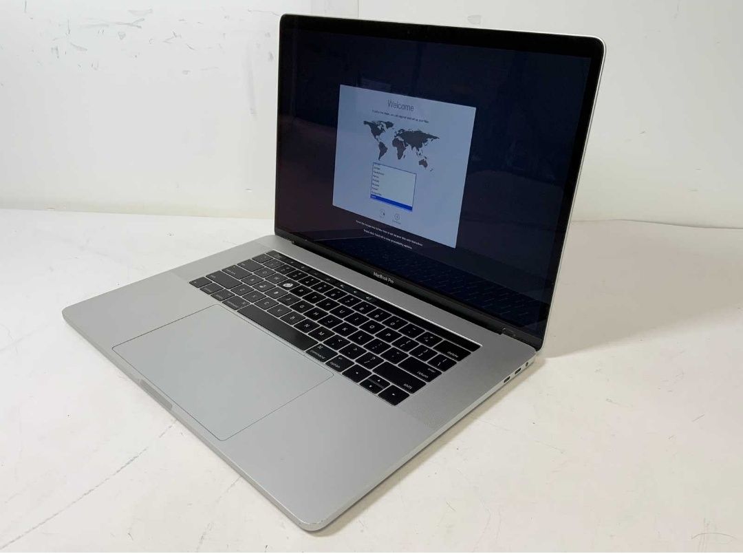 MacBook Pro 15" I7 16Gb 500 SSD Touchbar // Teclado Desgastado