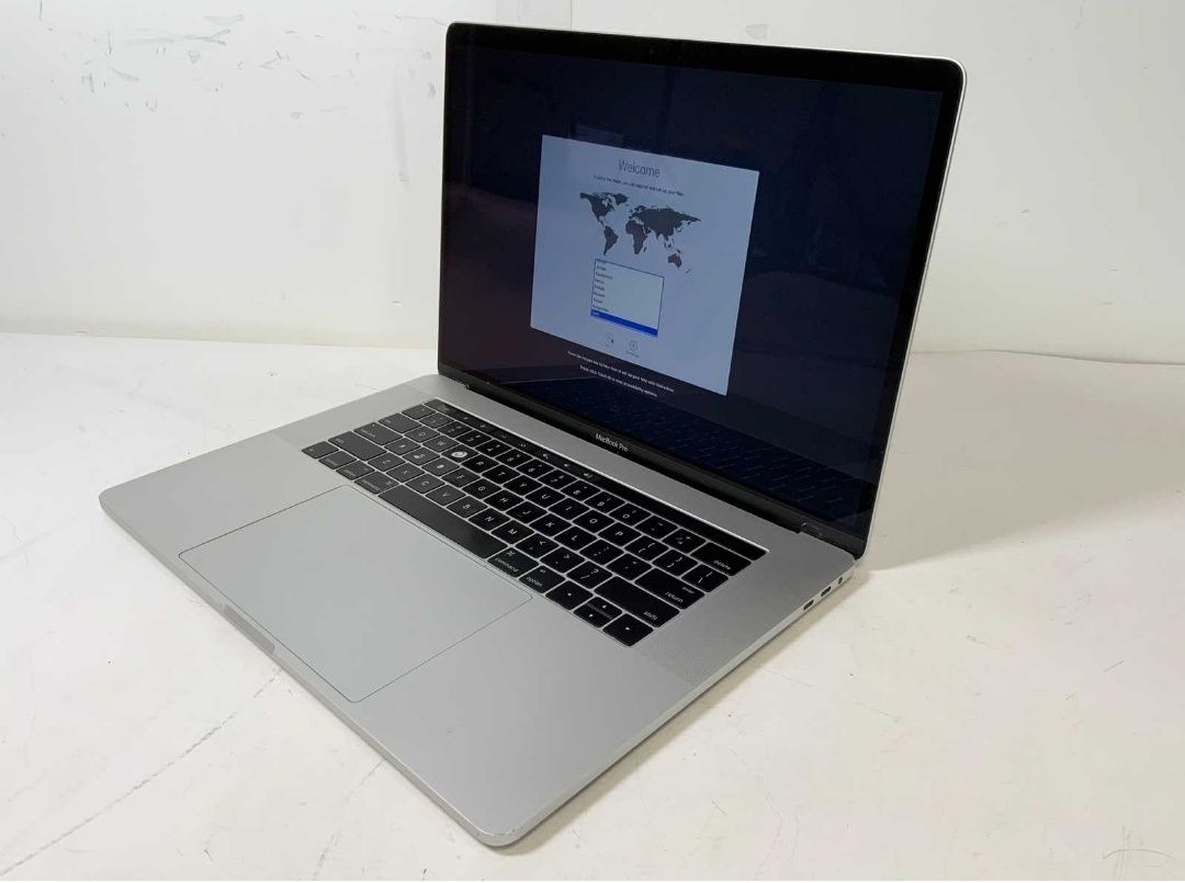 MacBook Pro 15" I7 16Gb 500 SSD Touchbar