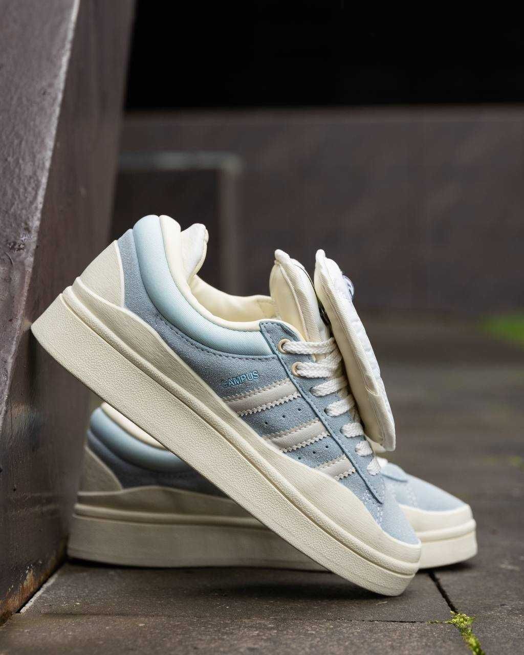 Жіночі кросівки Adidas Campus x Bad Bunny блакитний з білим AD076 ТОП