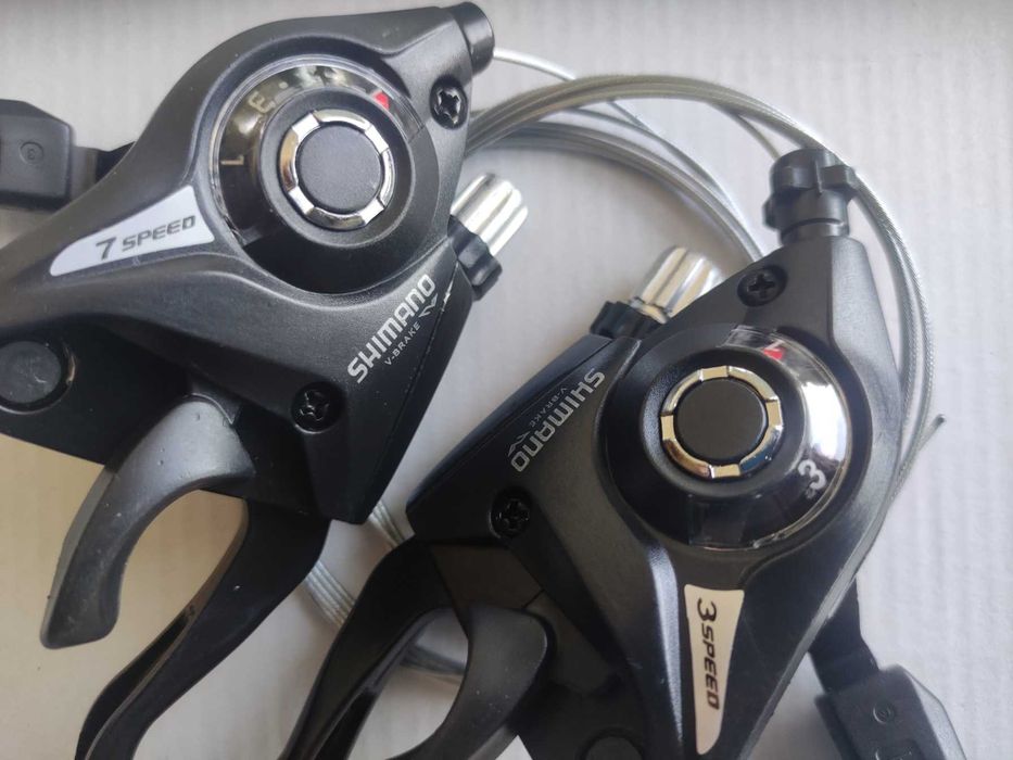 Манетки Моноблоки Shimano 3x7 новые полный комплект и на 3х8 скоростей