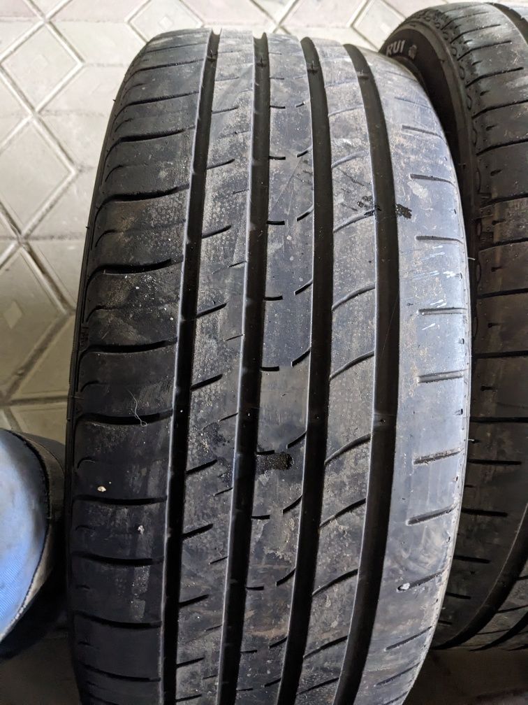 235/45R19 Nexen літні шини