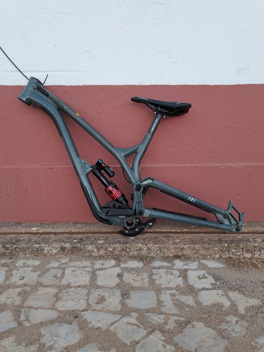 Vendo quarto commensal V4.5 dh tamanho L