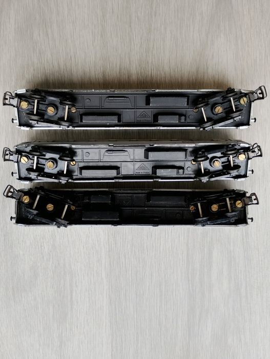 Carruagens inox com passageiros, H0 1:87