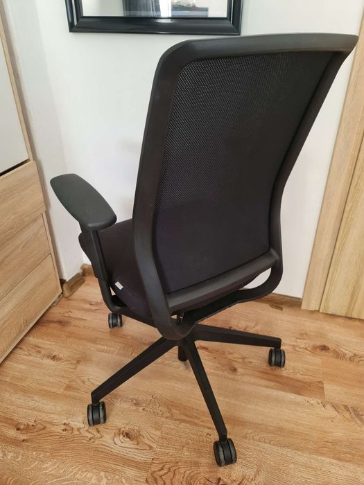 Ergonomiczny fotel profim veris net 100sfl krzesło biurowe premium