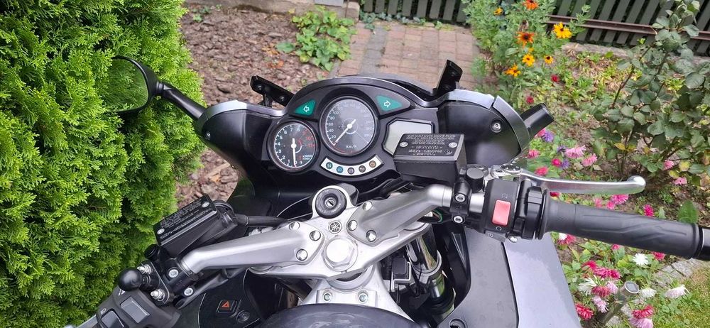 Sprzedam Yamaha FJR1300 ABS 2004r uszkodzony przodem