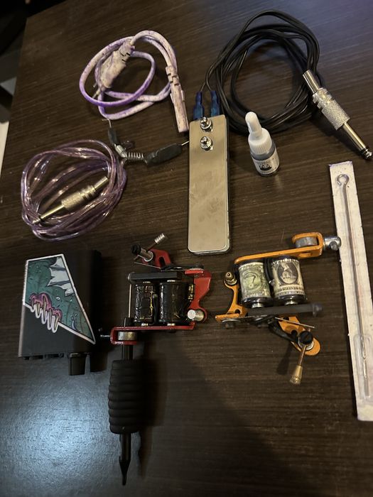 Maquina de tatuar piranha tattoo em muito bom estado