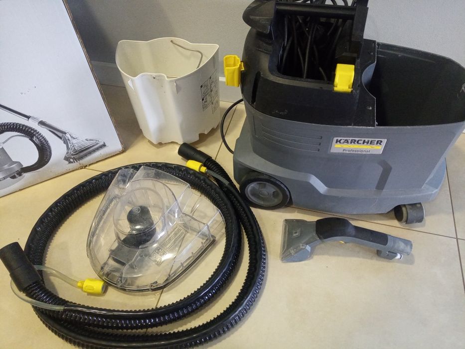 Karcher Puzzi 8/1 nowy model , odkurzacz piorący