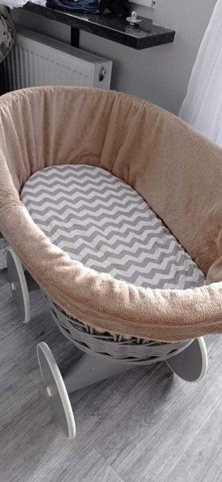 Kosz Mojżesza z 5 kompletami wypelniania i baldachimem