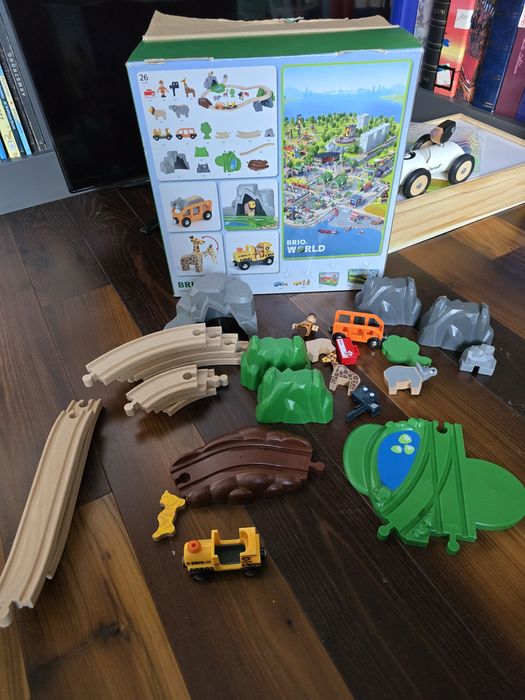 Brio, duży zestaw safari, drewniana kolejka, 3+, stan idealny.
