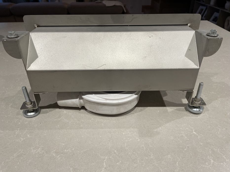 Odpływ ścienny JomoTech