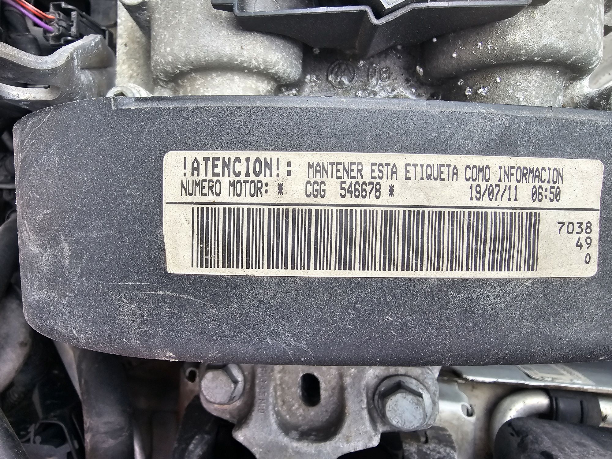 Seat Leon 1,4 B ,2011r  63 kW-kod lakieru LB9A-na części